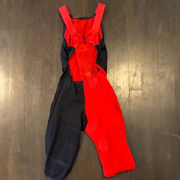 NWT SPEEDO KNEESKIN! - Picture 6 of 9